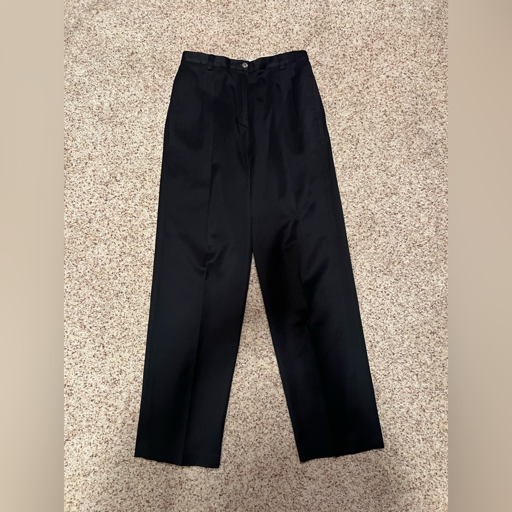 Liz Claiborne Liz Sport Petite size 6. Black